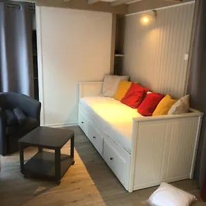 Appartement Chaleureux Familal En Centre Avec Vue Sur Les Montagnes, Cauterets